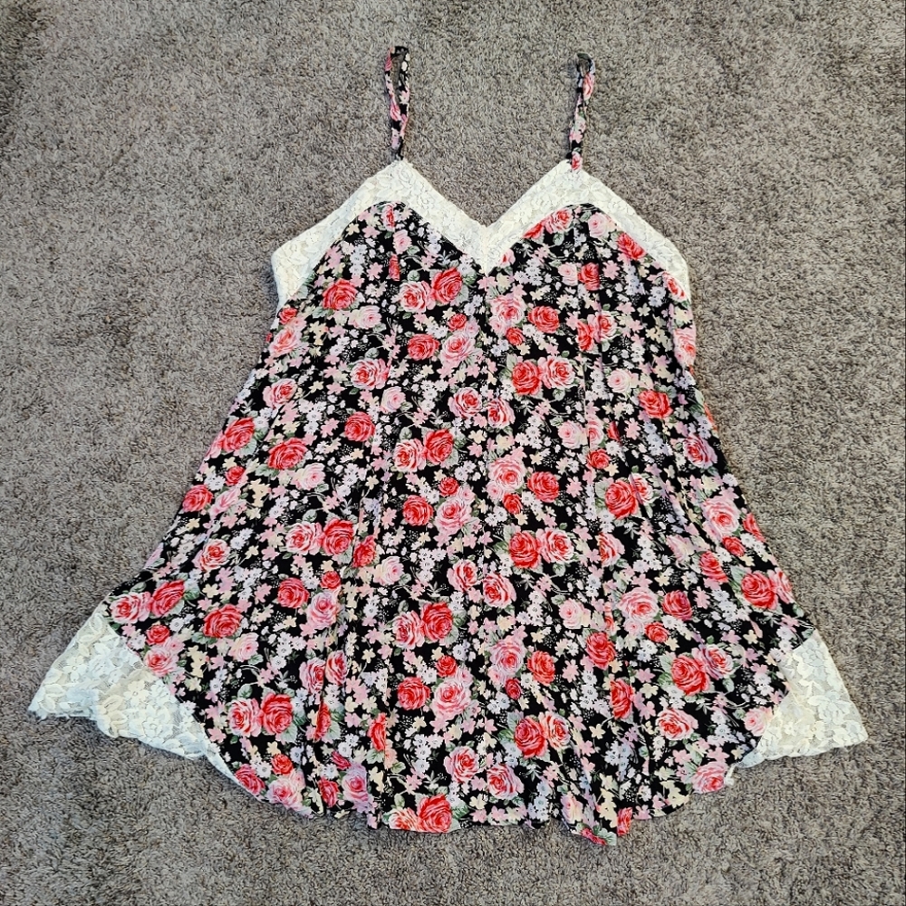 Forever 21+ Floral Pink and White Lace Dress